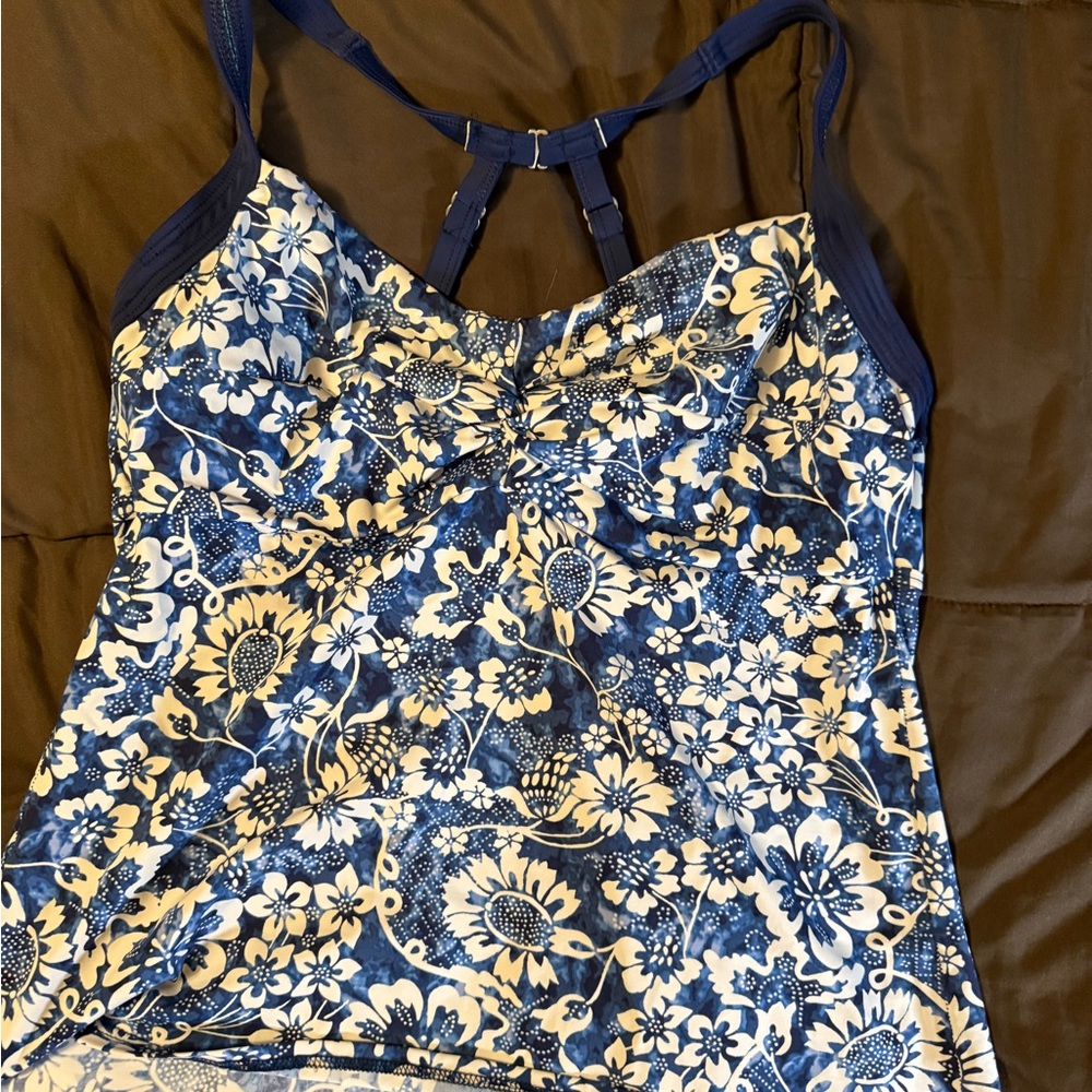 Carve Designs Blue and White Floral Tankini Top